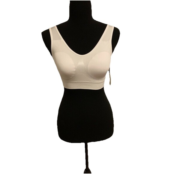 Truekind Everyday Throw On Wireless Bralette Size Medium M White Comfort New - Picture 1 of 5